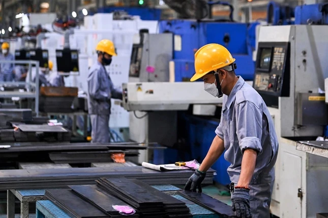 Tuyển 06 Nam sản xuất linh kiện cơ khí làm việc tại Tân Trúc, Đài Loan