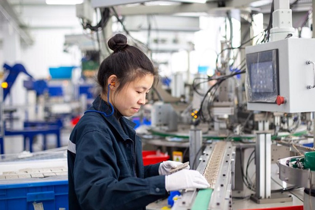 Tuyển 15 nữ sản xuất thiết bị y tế - Hoa Quảng, Đài Loan