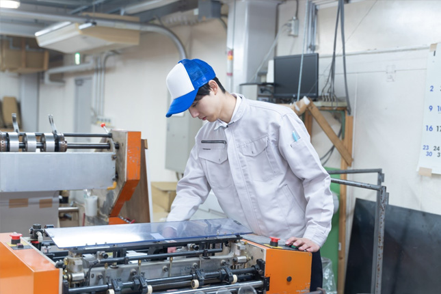Tuyển 05 nam kỹ sư cơ khí, điện, điện tử vận hành máy tiện, CNC, cắt, hàn tại Toyama, Nhật Bản