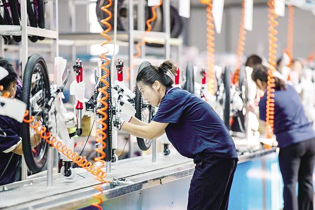 Tuyển 14 Nam/Nữ sản xuất linh kiện tại Đài Nam (Đài Loan)